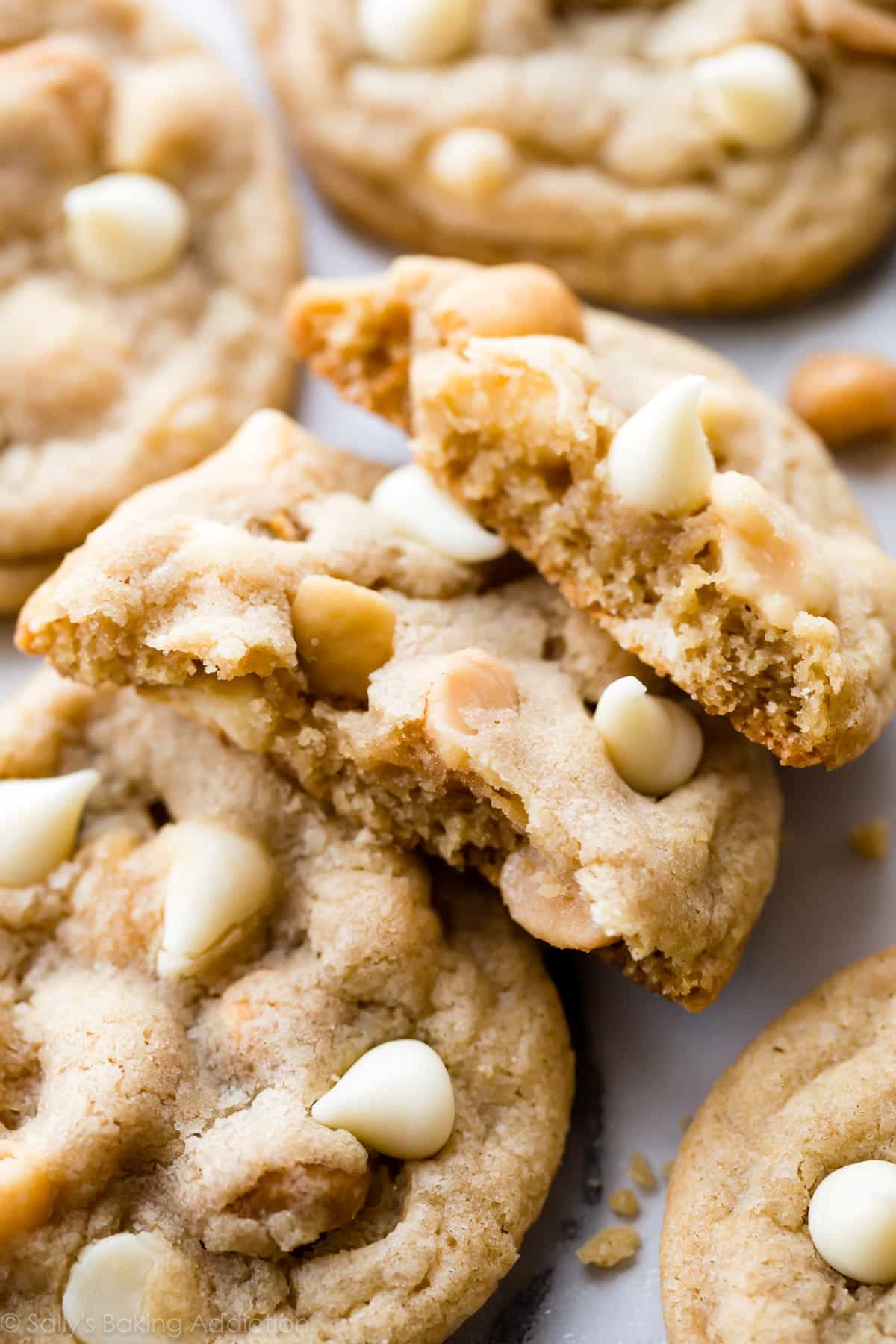 white chocolate macadamia nut cookies