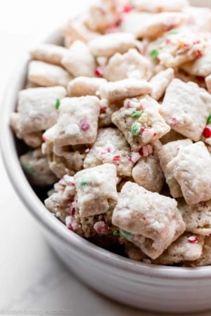 peppermint crunch candy cane puppy chow