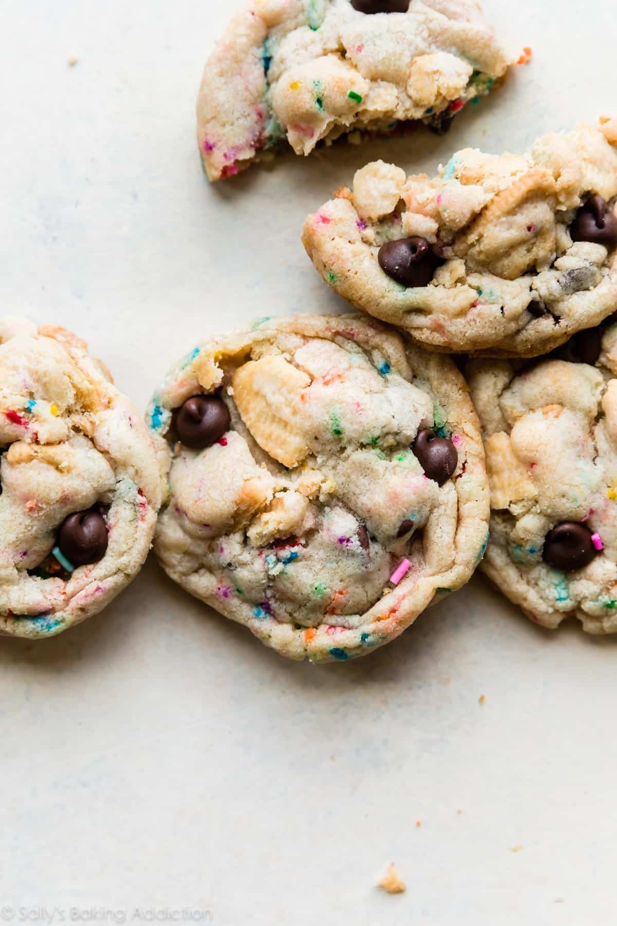 Cake Batter Oreo Cookies