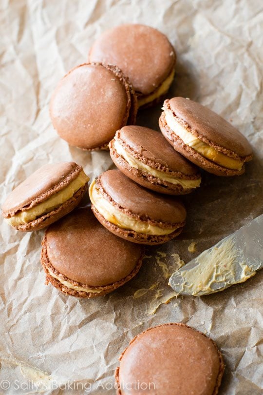 chocolate peanut butter macarons