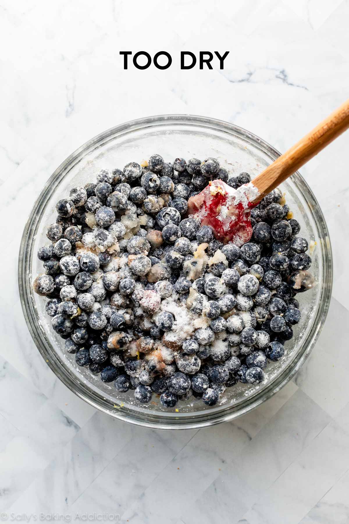 photo showing a too-dry blueberry filling mixture.