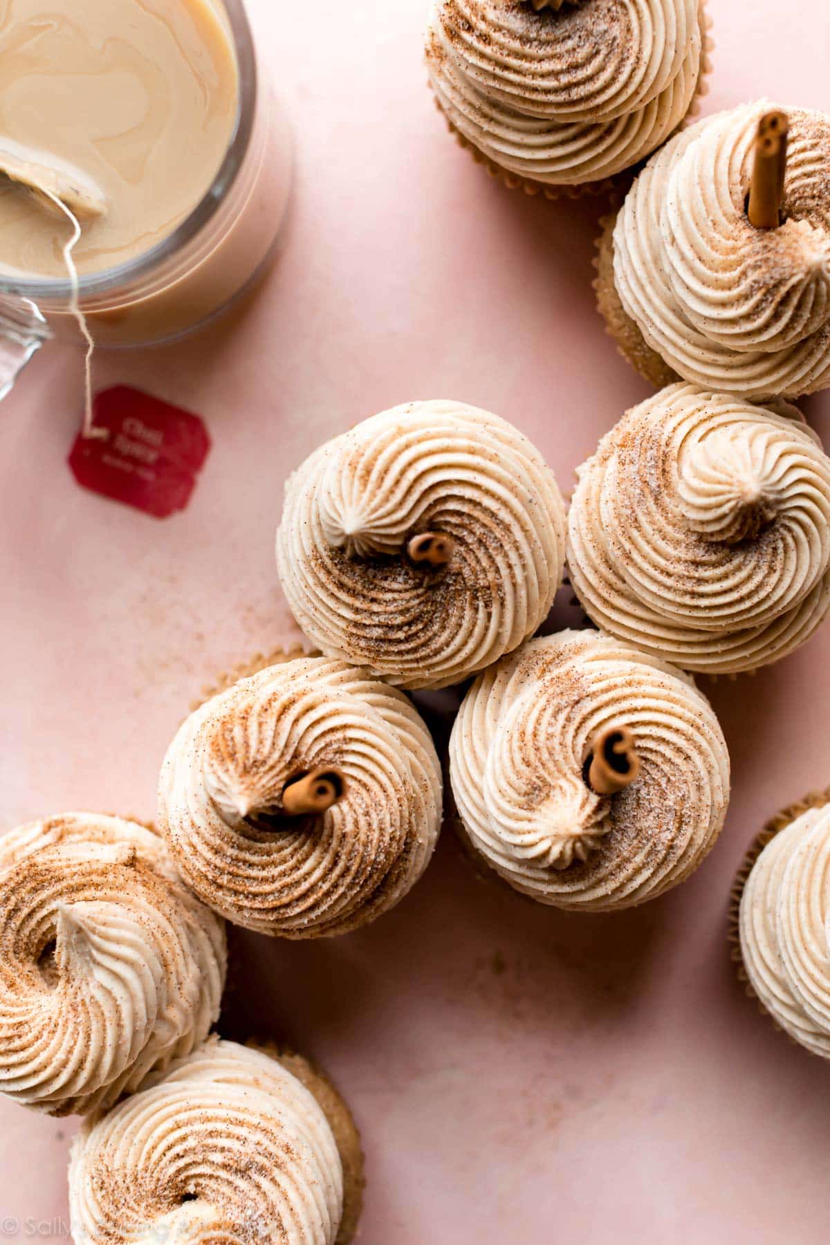 chai latte cupcakes