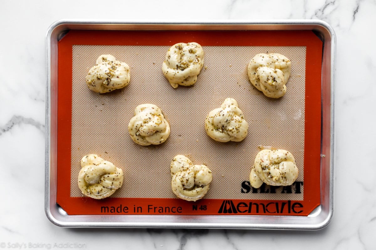 garlic knots before baking