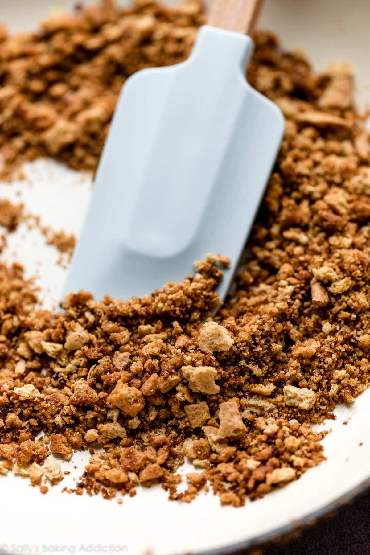 graham cracker crust crumbles