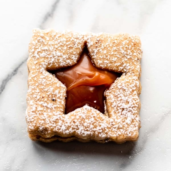 caramel hazelnut cookie sandwich