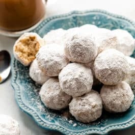 mini powdered sugar donut muffins