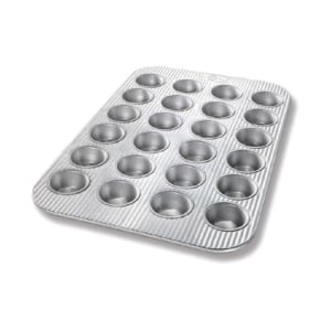 mini muffin tin